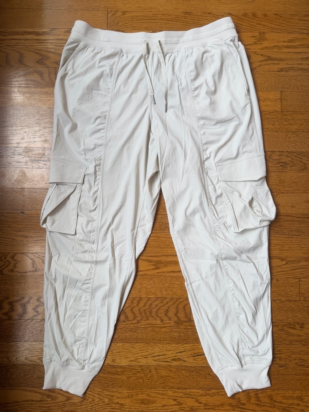 Like New - Lululemon Dance Studio Relaxed-Fit Mid-Rise Cargo Jogger in Bone (XL)